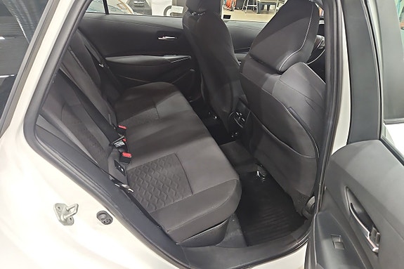 Toyota Corolla 12 of 16
