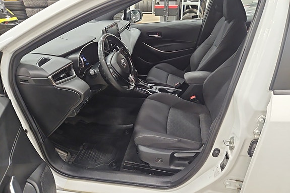 Toyota Corolla 9 of 16