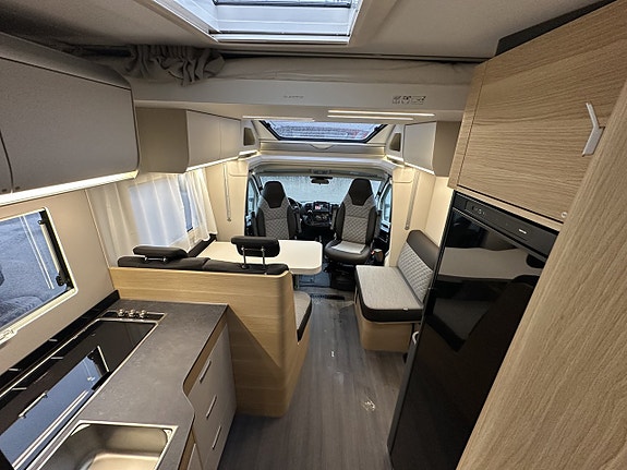 Adria MATRIX AXESS 670 SL 17 of 19