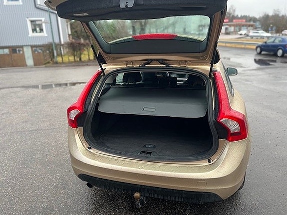 Volvo V60 9 of 9