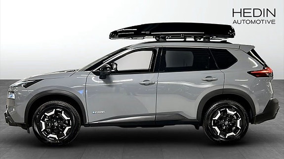 Nissan X-Trail 2 of 7
