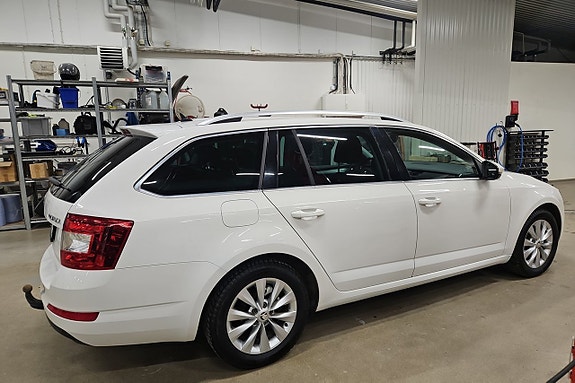 Skoda Octavia 4 of 5
