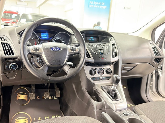 Ford Focus 11 of 14