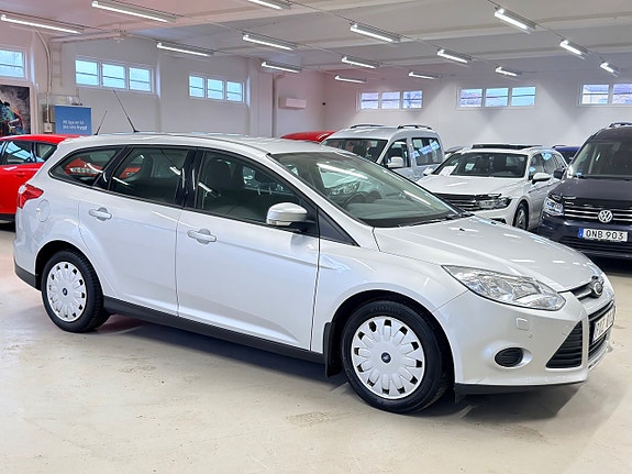 Ford Focus 2 of 5
