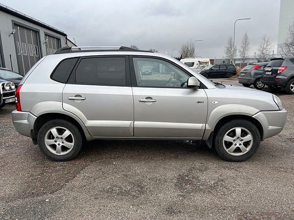 Hyundai Tucson 14 of 16