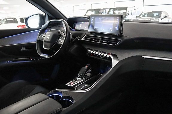 Peugeot 3008 14 of 17