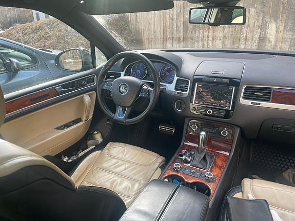 Volkswagen Touareg 7 of 9