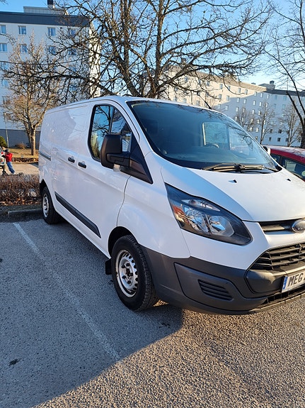 Ford Transit Custom 6 of 8