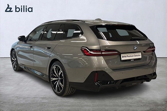 BMW 530e 2 of 18