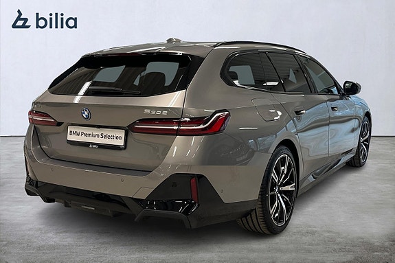 BMW 530e 16 of 18