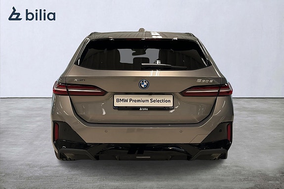 BMW 530e 4 of 18