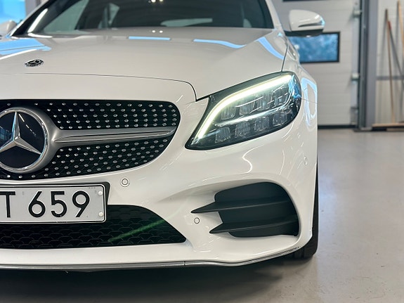 Mercedes-Benz C200 d 7 of 26
