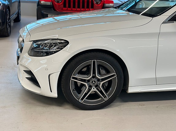 Mercedes-Benz C200 d 4 of 5