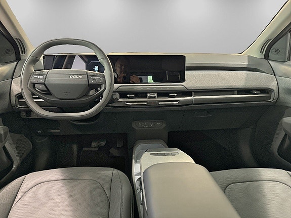 Kia EV3 7 of 14