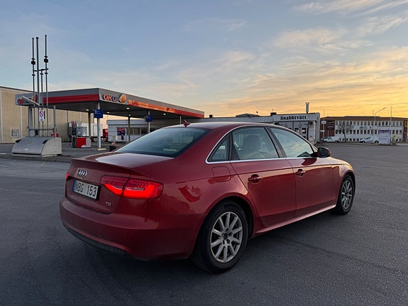 Audi A4 5 of 21