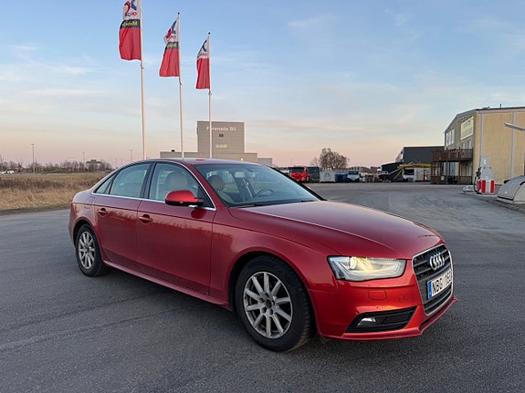 Audi A4 3 of 21