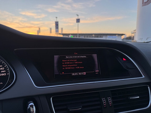Audi A4 17 of 21