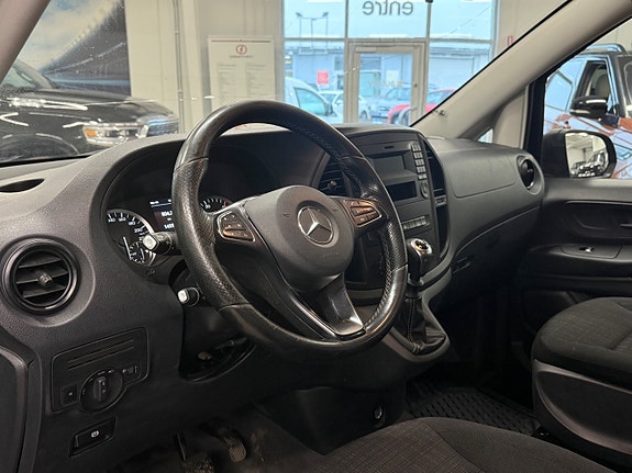 Mercedes-Benz Vito 114 9 of 13