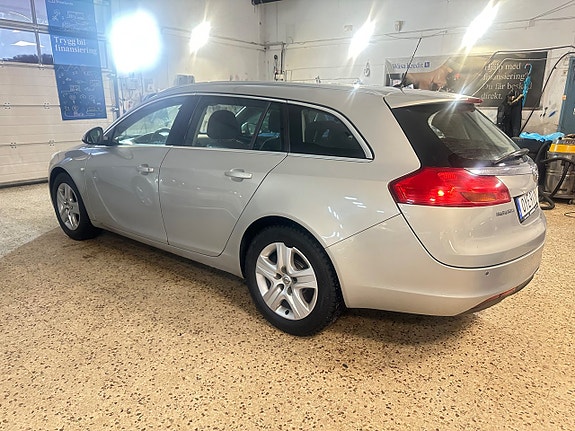 Opel Insignia 4 of 11