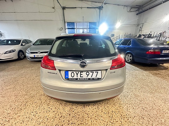 Opel Insignia 11 of 11