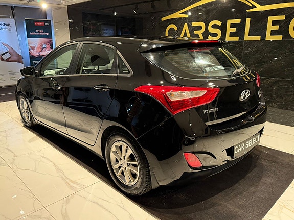 Hyundai i30 3 of 22