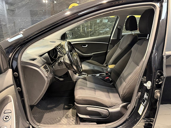 Hyundai i30 11 of 22