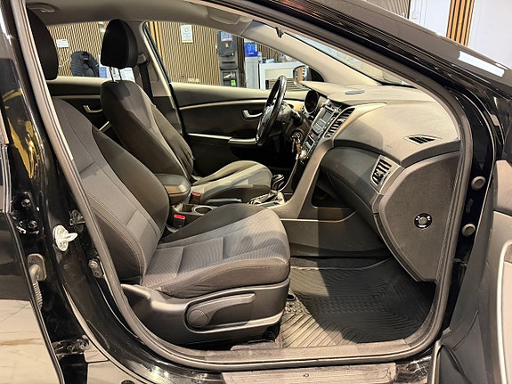 Hyundai i30 15 of 22