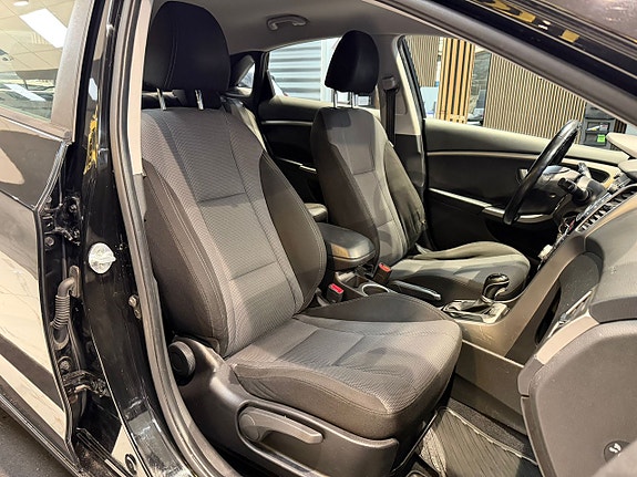 Hyundai i30 16 of 22