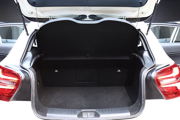 Mercedes-Benz A180 d 17 of 24