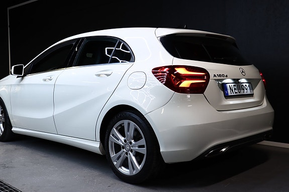 Mercedes-Benz A180 d 8 of 24