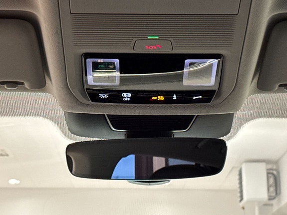 Volkswagen Tiguan 14 of 25