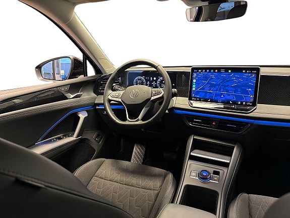 Volkswagen Tiguan 10 of 25
