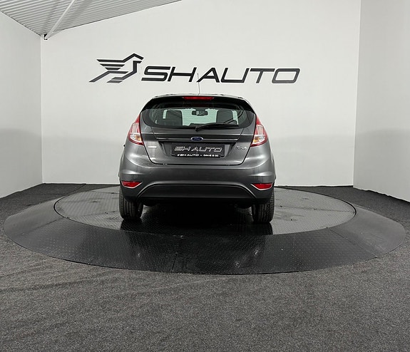 Ford Fiesta 6 of 19