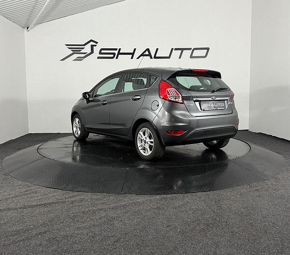 Ford Fiesta 7 of 19