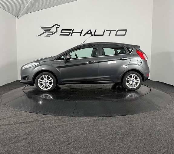 Ford Fiesta 8 of 19