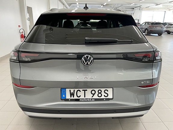 Volkswagen T-Roc 4 of 5