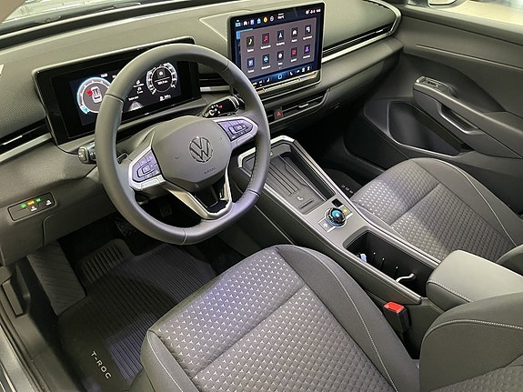 Volkswagen T-Roc 5 of 5