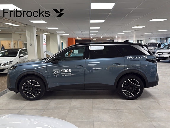 Peugeot 5008 2 of 5