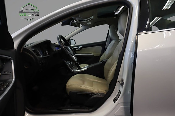 Volvo S60 13 of 20