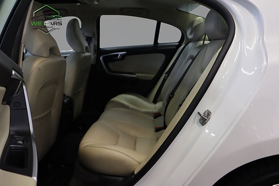 Volvo S60 19 of 20