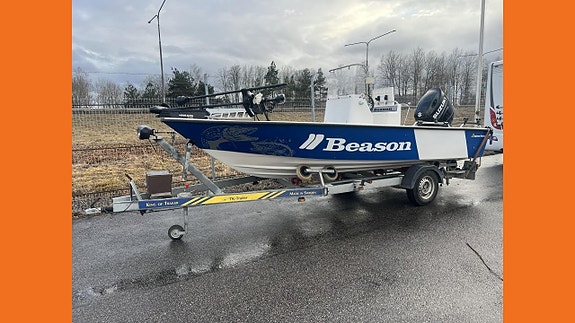 Beason 550 Pike Edt.välutrustad med trailer.
