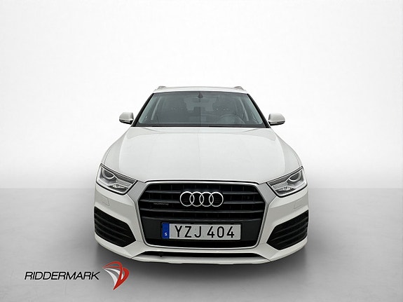 Audi Q3 3 of 5