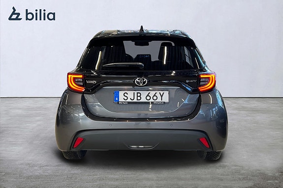 Toyota Yaris 5 of 5