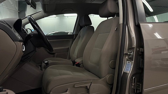 Volkswagen Golf Plus 10 of 24