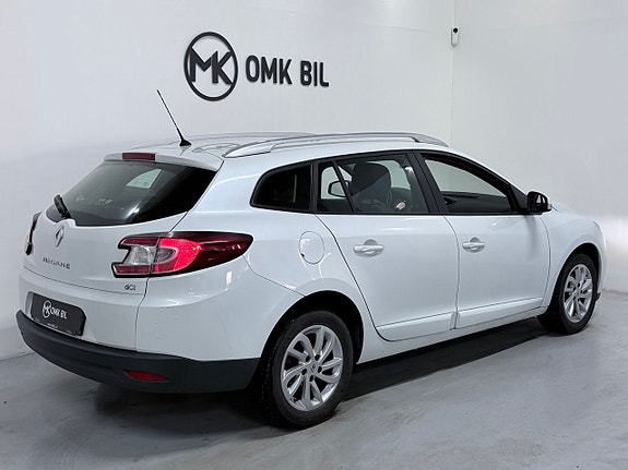 Renault Megane III 3 of 5
