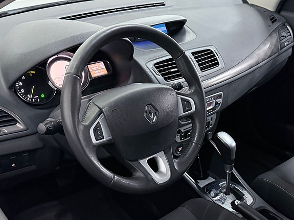 Renault Megane III 2 of 5