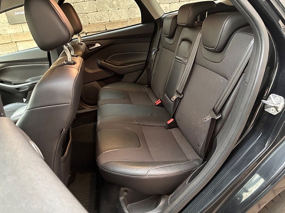 Ford Focus 24 of 26