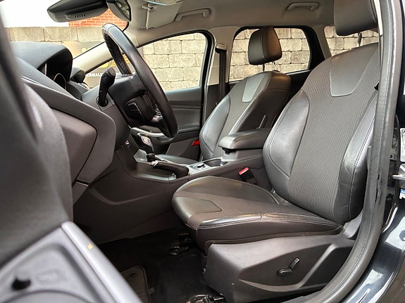 Ford Focus 21 of 26
