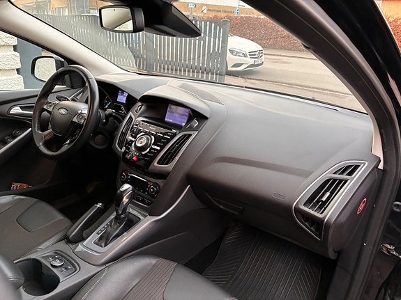 Ford Focus 22 of 26