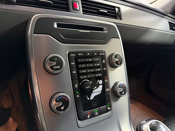 Volvo V70 16 of 16